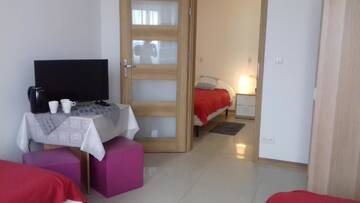 Фото номера Трехместный номер Хостелы Hostel P&amp;K Wolka Kosowska г. Вулька-Косовска 8